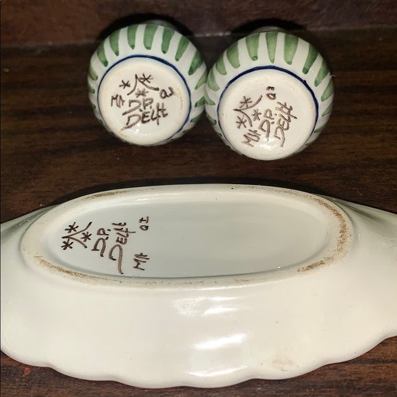 D.P. Delft hand painted S&P set - Picture 7 of 7